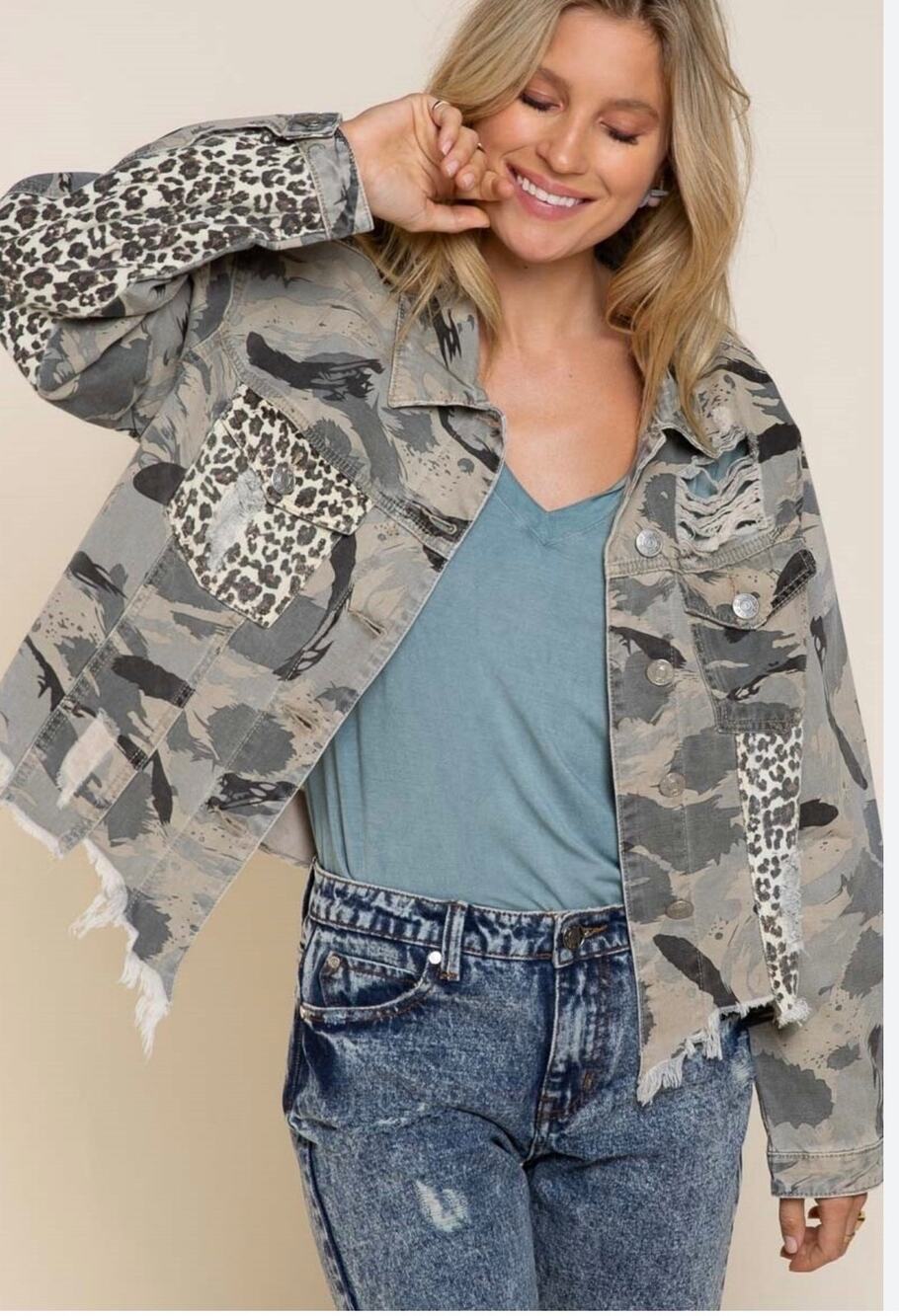 POL Camo Jacket M Distressed Leopard Patch Cropped Utility Boho Festival Grunge